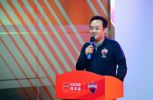 美艳ts调教直男喝尿