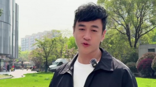 握住张秘书的双乳爽